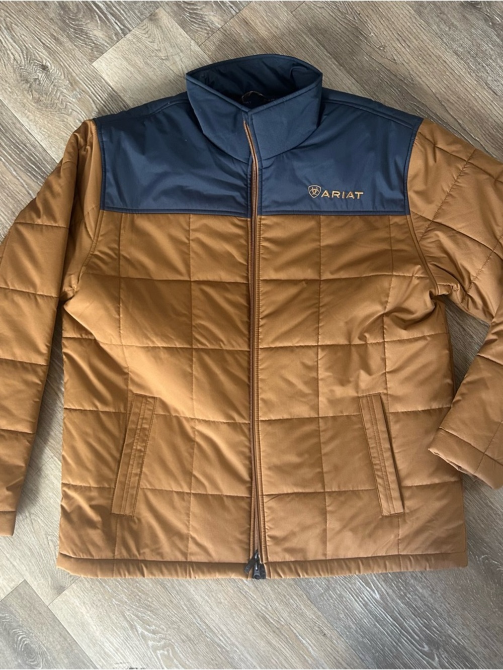 ARIAT MEN'S CRIUS CONCEALED CARRY INSULATED JACKET